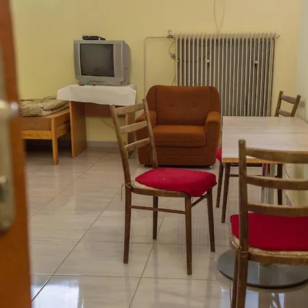 Partizanske Hostel Velke Uherce